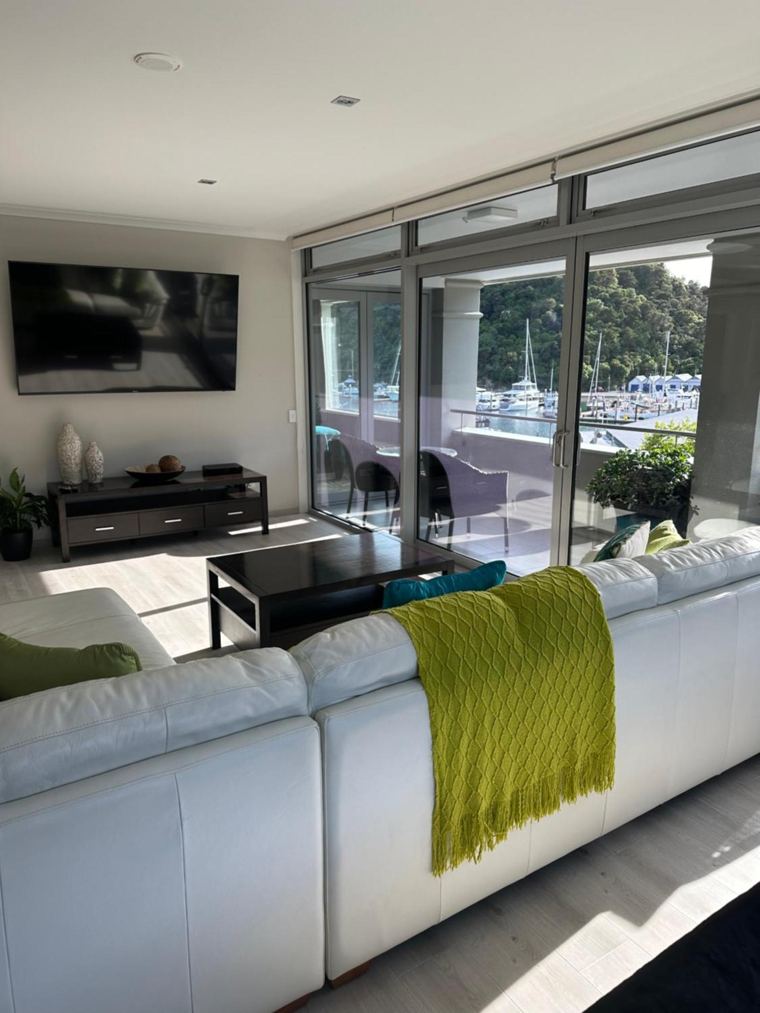 Picton Waterfront Apartments 외부 사진