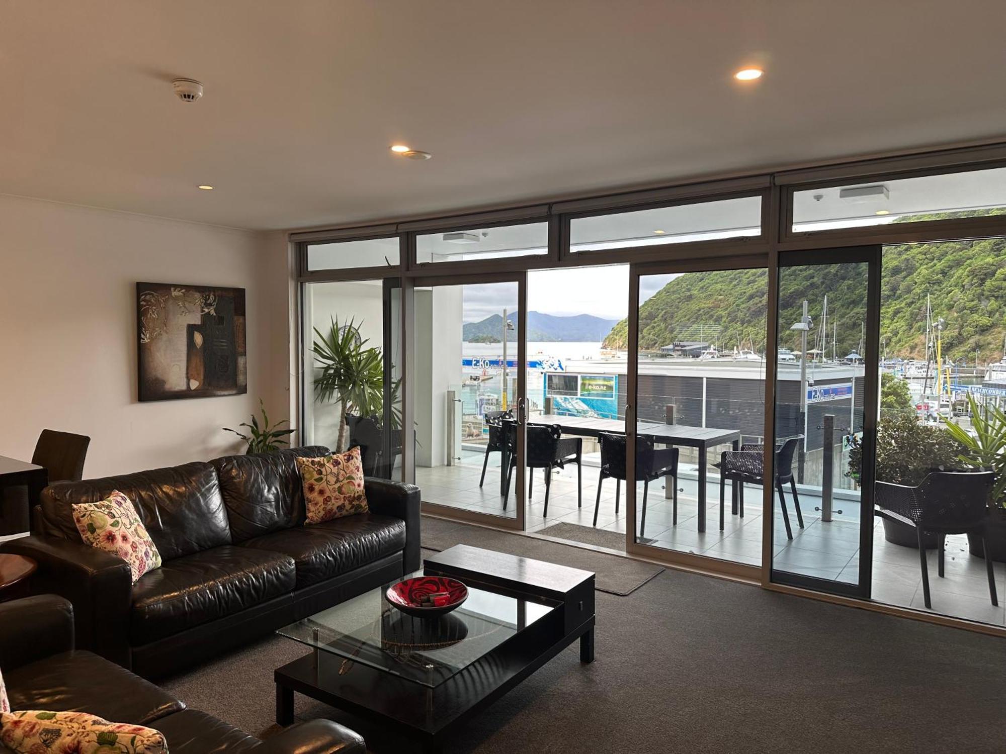 Picton Waterfront Apartments 외부 사진